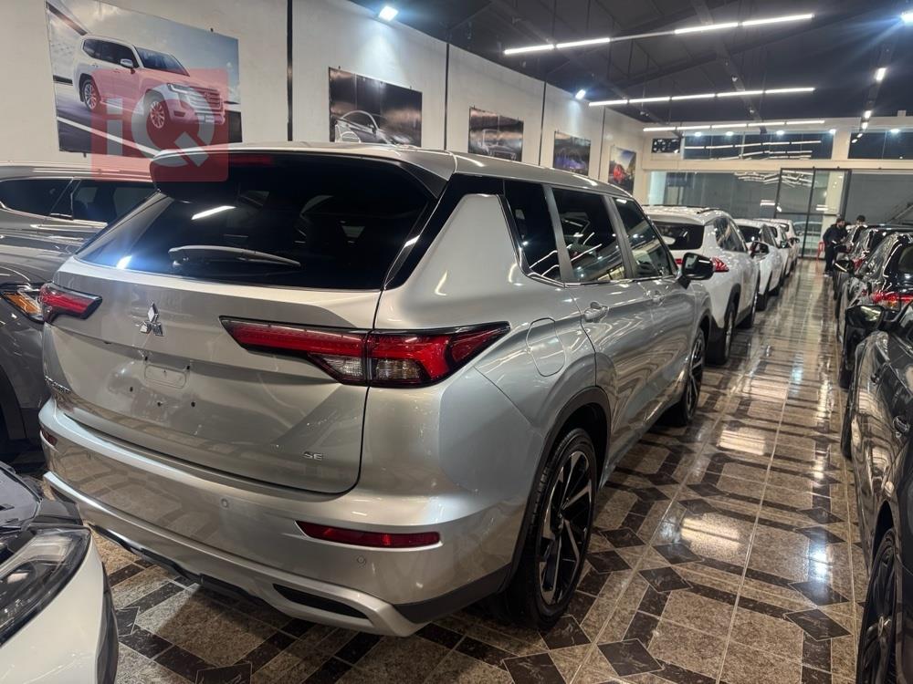 ميتسوبيشي اوتلاندر